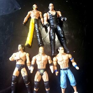 WWE WWF Wrestling Figures Mixed‎ Lot of AS IS men Figure toys HANDS ARE MISSING